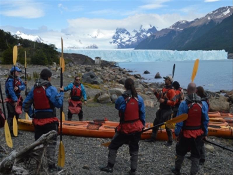 PERITO MORENO KAYAK EXPERIENCE