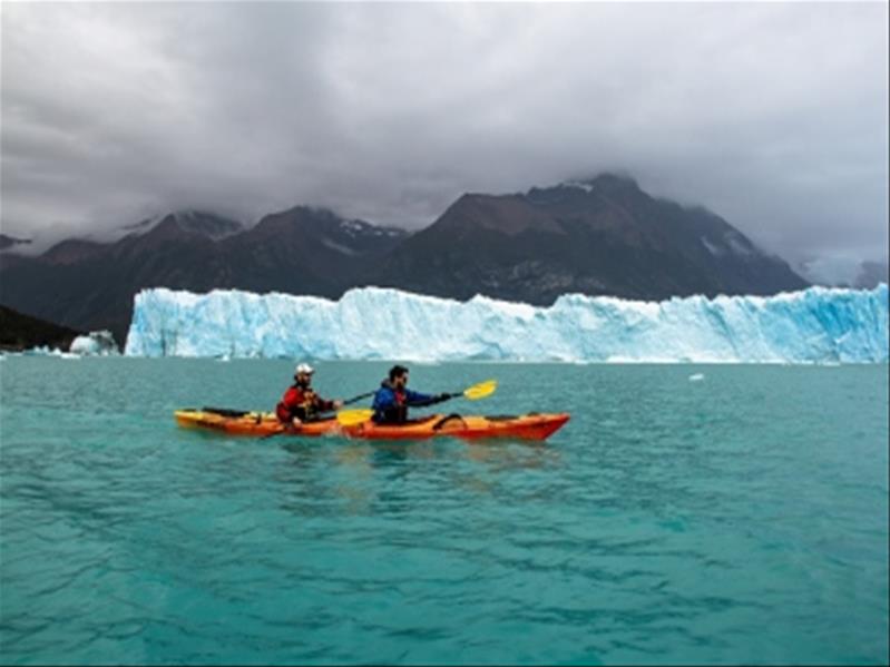 PERITO MORENO KAYAK EXPERIENCE