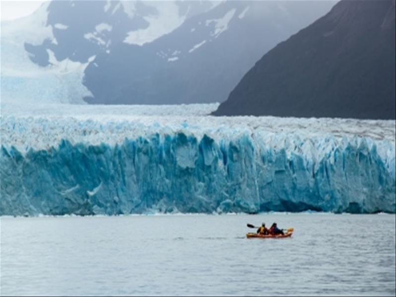 PERITO MORENO KAYAK EXPERIENCE