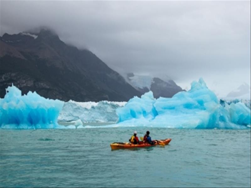 PERITO MORENO KAYAK EXPERIENCE