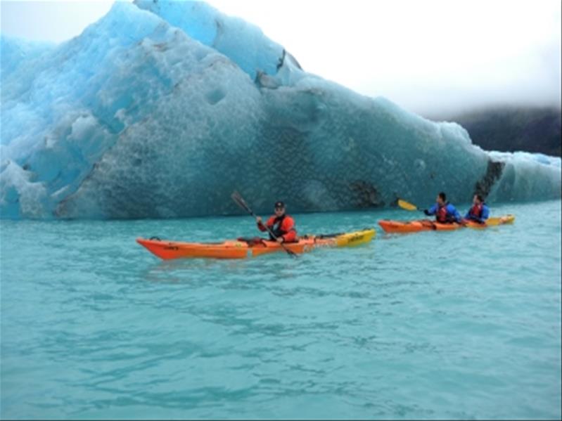 PERITO MORENO KAYAK EXPERIENCE