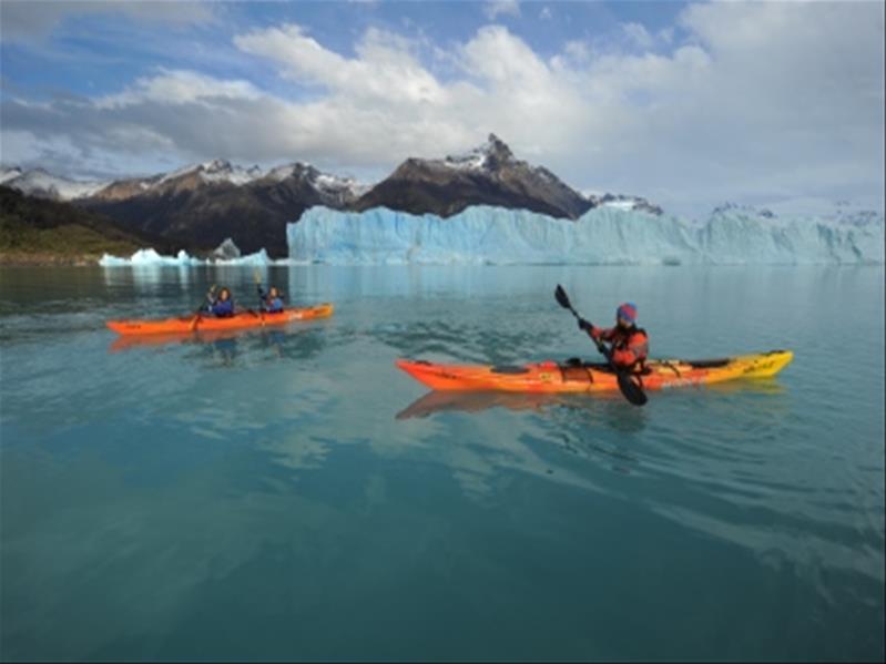 PERITO MORENO KAYAK EXPERIENCE