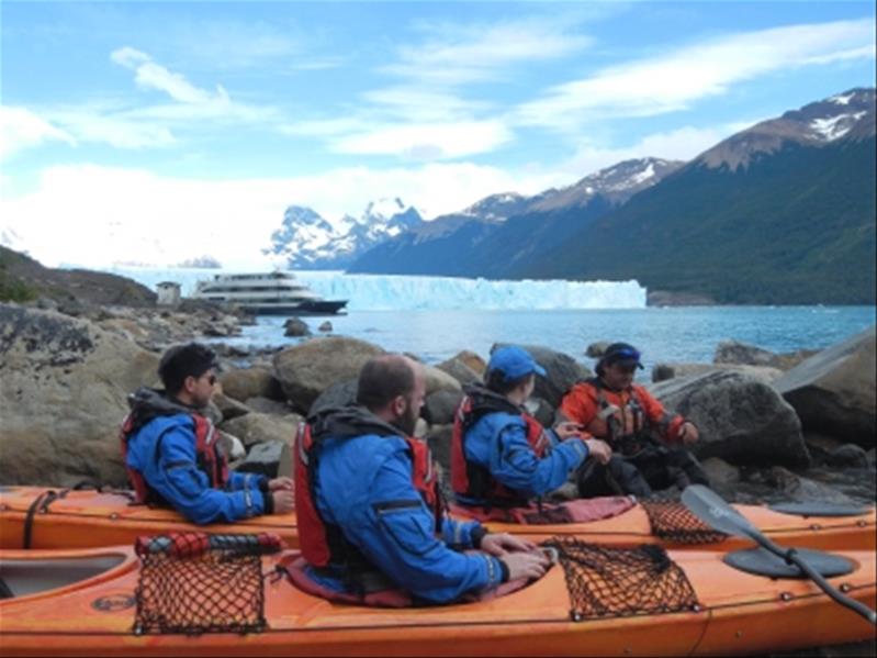 PERITO MORENO KAYAK EXPERIENCE